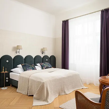 Porcelaine アパート